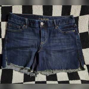 Maurices women's frayed jean shorts size 9/10